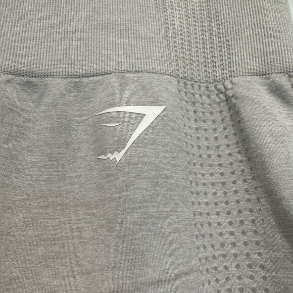Gymshark Light Gray Vital Seamless Leggings - Size Medium - Picture 4 of 6